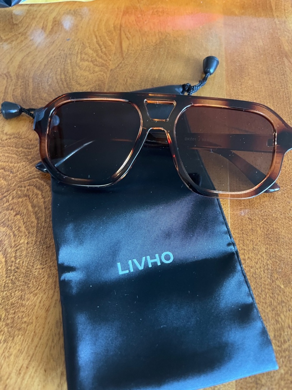 LIVHO Tortoiseshell Square Sunglasses - Brown Lenses